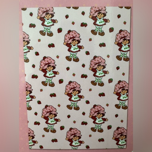 Strawberry Shortcake Blanket🍓 - Picture 2 of 3